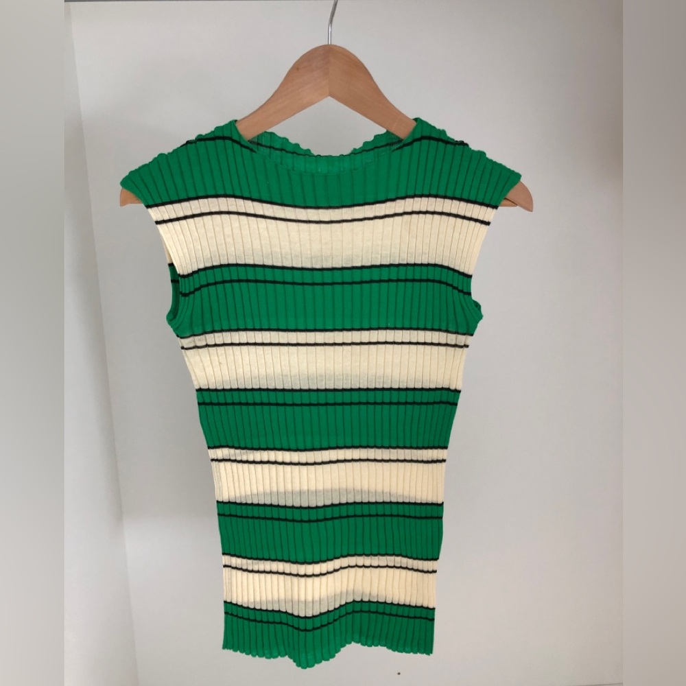 MaxMara Green and Cream Ribbed Top